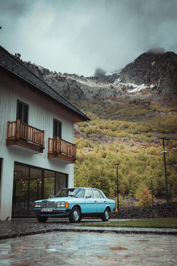Hotel Kulla e Bajraktarit Boge Esterno foto